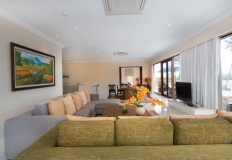 a_penthouse_living_room_08_800x533