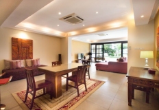 Two_Bed_Room_Living_Room_03_800x533