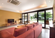Two_Bed_Room_Living_Room_06_800x533