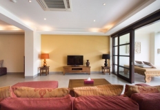 Two_Bed_Room_Living_Room_07_800x533