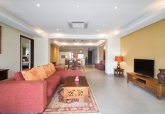 Two_Bed_Room_Living_Room_08_800x533
